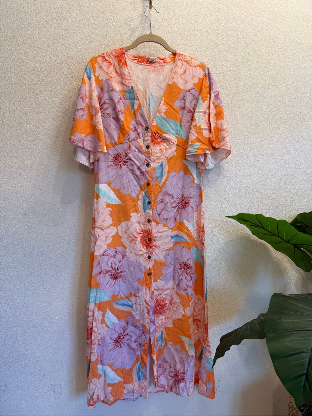 Pena Floral Midi Dress Orange Pink Button Front Flutter Sleeve Size M